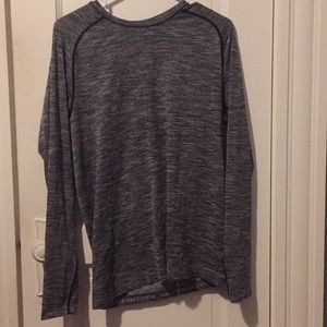 Black lululemon long sleeve tee